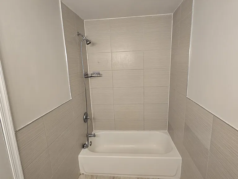124 Erica Rd — Photo 13