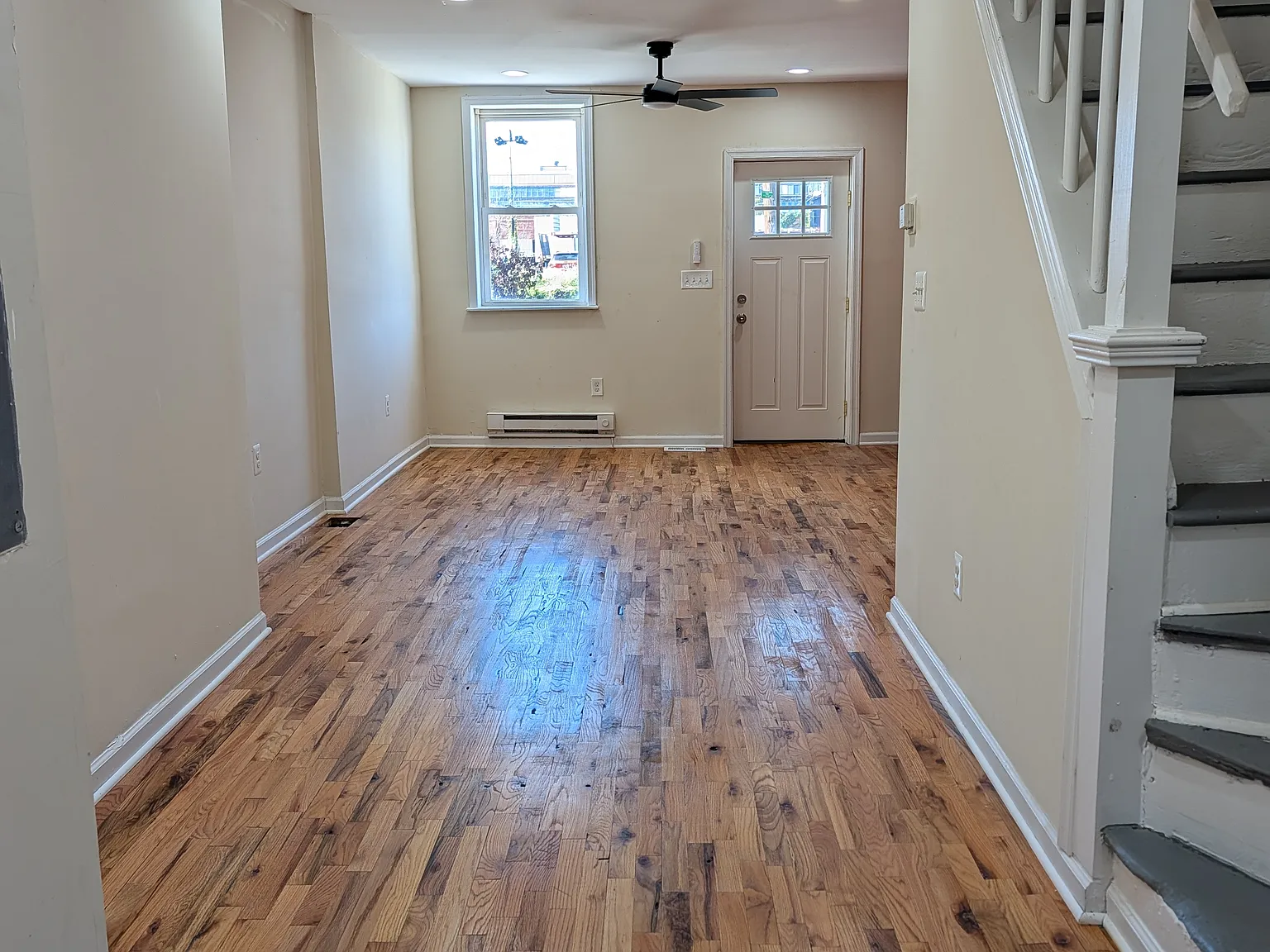 802 W Ostend St — Photo 3