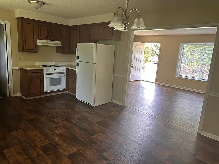 1847 Palamino Dr — Photo 17