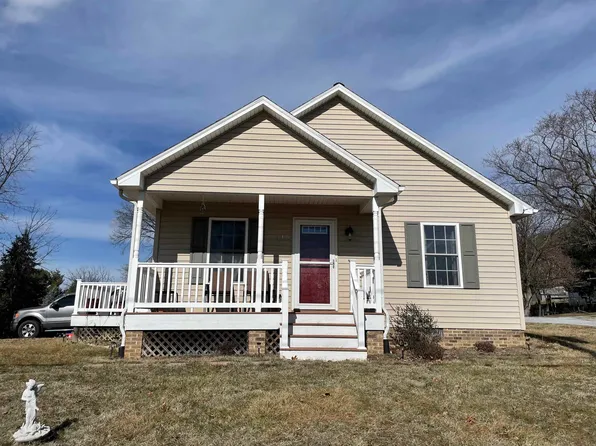 315 Betsy Bell Rd, Staunton, VA 24401