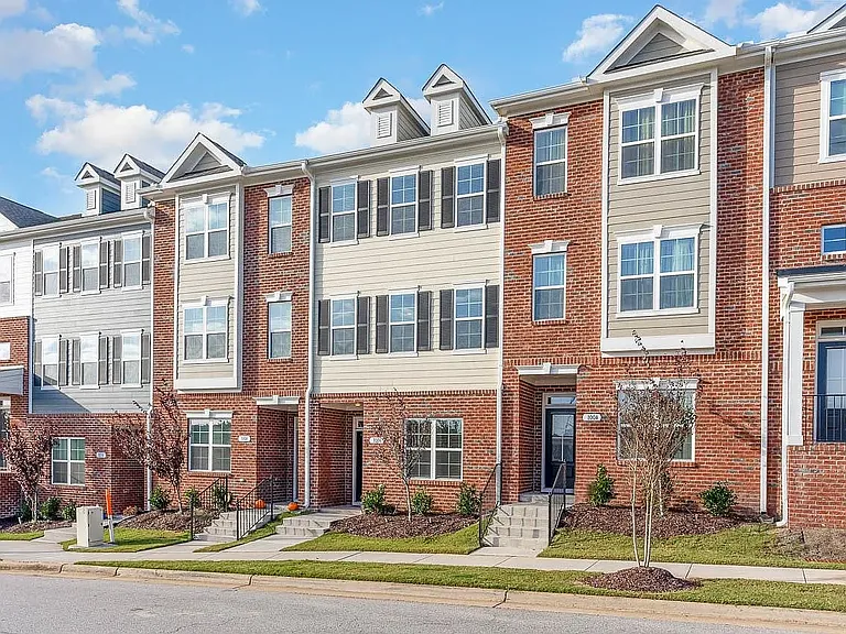 1006 Gateway Commons Cir — Photo 6
