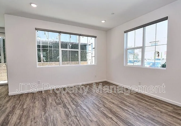 3217 Sunny Gate Ln — Photo 19