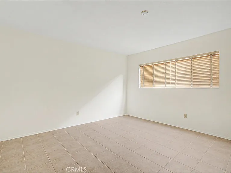 214 Topaz St — Photo 28