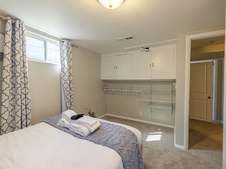 356 E Utopia Ave S — Photo 22