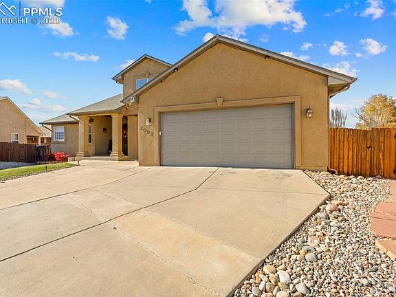 3rd image of 2097 Towhee Ct