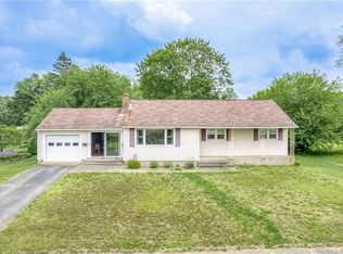 6 Carol St, Enfield, CT 06082