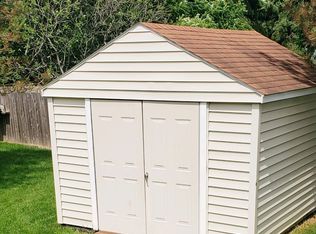 2005 Sparrow Cir, Round Lake, IL 60073