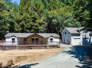 210 Madrone Rd, Weott, CA 95571