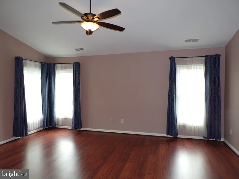 6624 Thurlton Dr — Photo 14