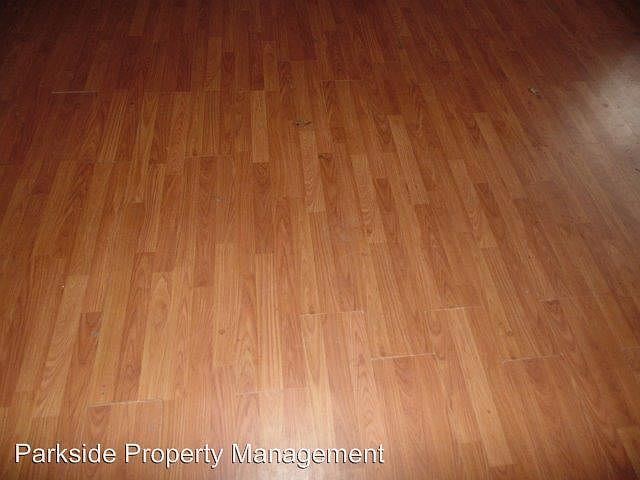 2nd image of 103 Starlake Dr