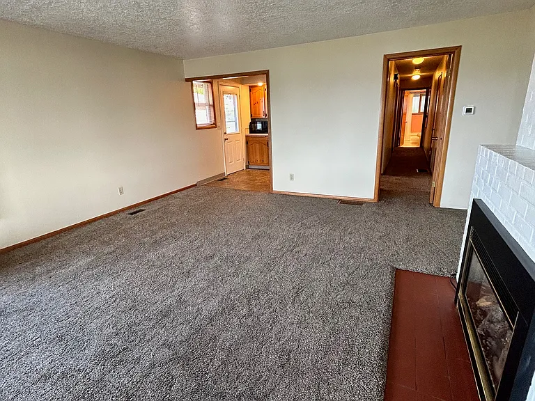 6416 E Evergreen Blvd — Photo 7