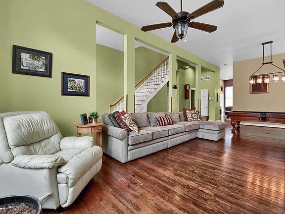 5th image of 2743 Russell Blvd