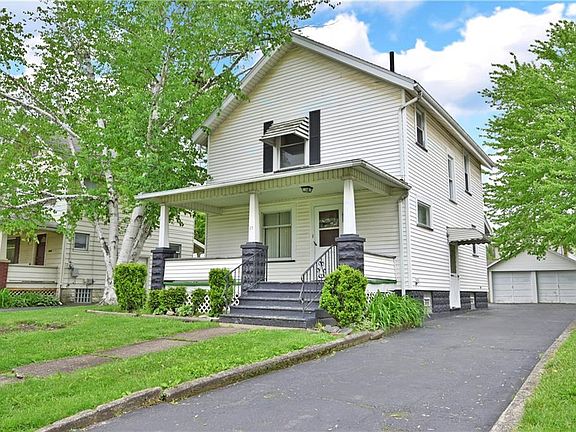 2nd image of 27 Helen Ave