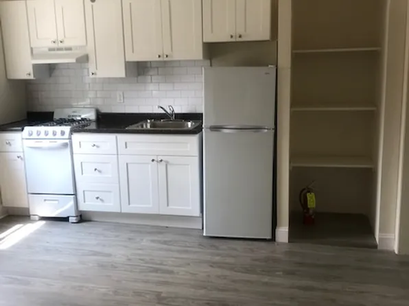 1921 Wallace St APT 3F, Philadelphia, PA 19130