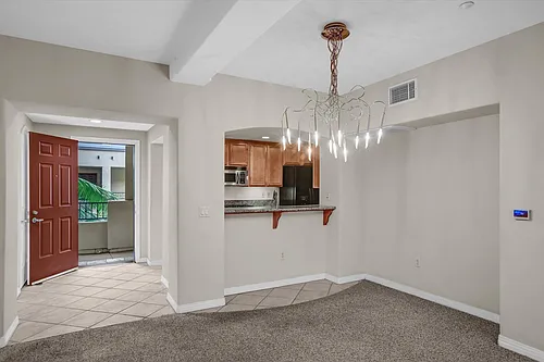 301 W G St #316 Photo 1