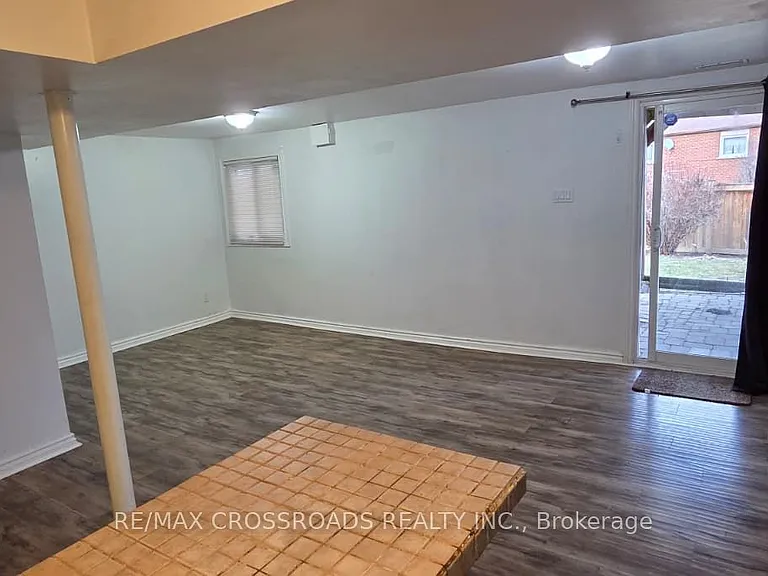 21 Fernbank Pl — Photo 6