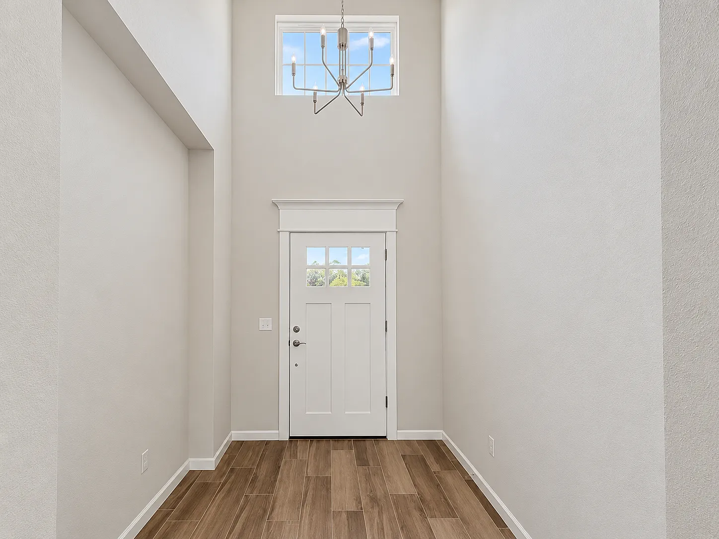 4 bed, 2450 sqft, $3,400 — Photo 2