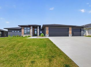 1547 Shannon Oaks Blvd NE, Rochester, MN 55906