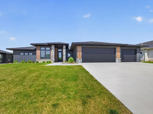 1547 Shannon Oaks Blvd NE, Rochester, MN 55906