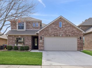 1121 Crest Meadow Dr, Fort Worth, TX 76115