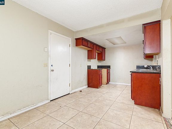 3rd image of 2781 65th Ave