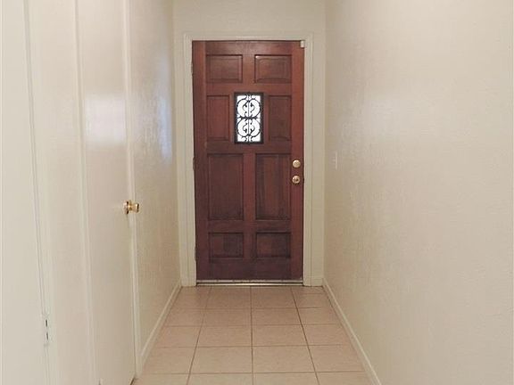4th image of 5203 Wildwood Dr