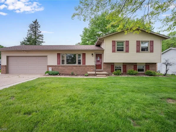 710 Tell Dr, Canal Fulton, OH 44614