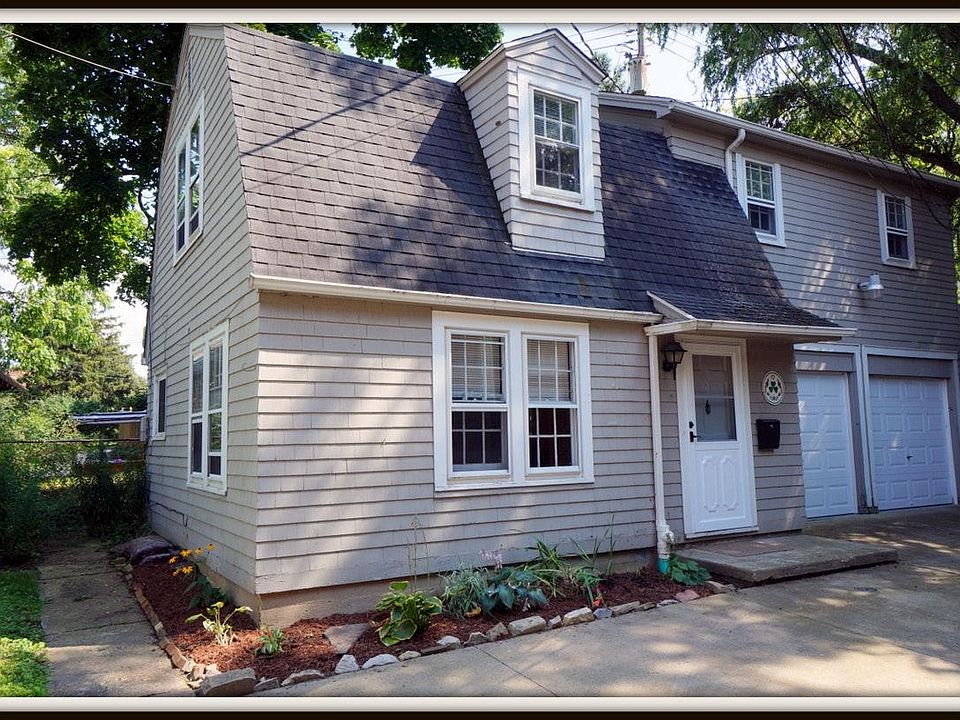1300 SQ Ft