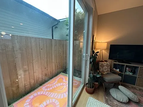 6228 NE 11th Ave — Photo 11