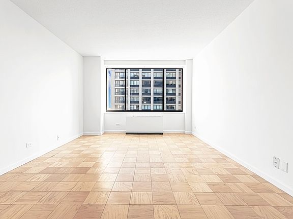 5th image of 245 E 58th St APT 25C