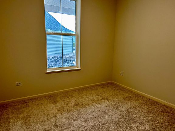 5th image of 14260 Clover Ave
