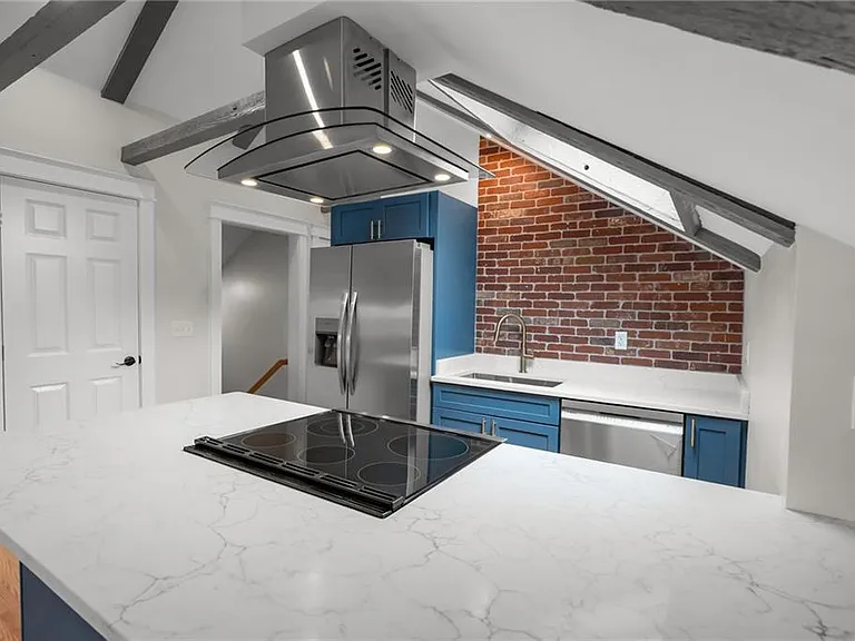 474 Thames St #3 — Photo 4