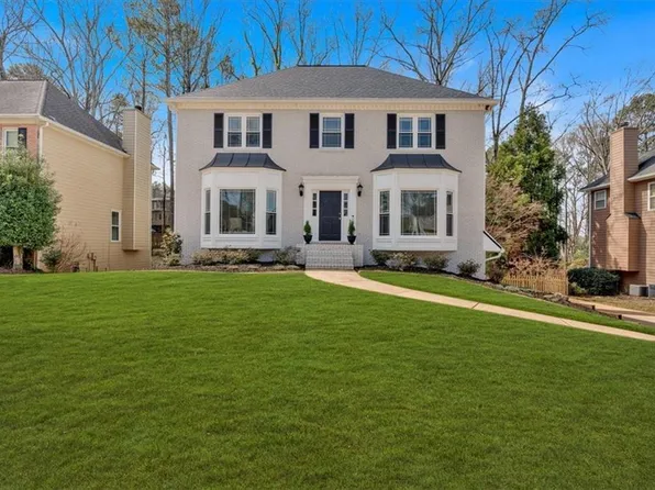 2018 Sugar Maple Ln, Woodstock, GA 30189