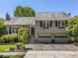30 Beverly Ave, Marblehead, MA 01945