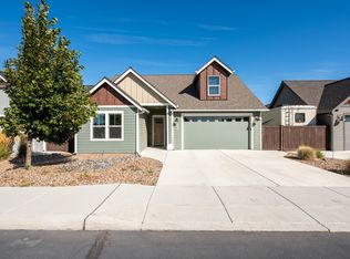 4270 SW 43rd St, Redmond, OR 97756