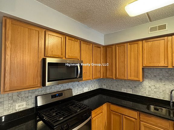 4th image of 3420 N Old Arlington Heights Rd #203A