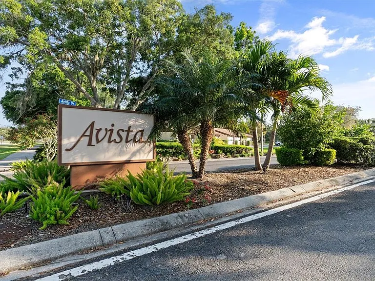 5753 Avista Dr — Photo 42