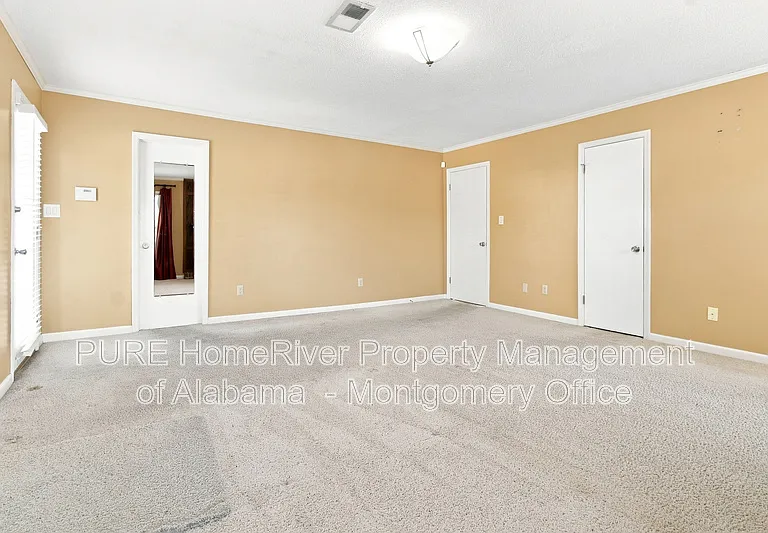 2500 Bell Rd — Photo 4