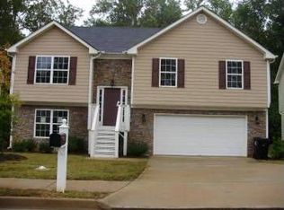 265 Valley View Dr, Fairburn, GA 30213