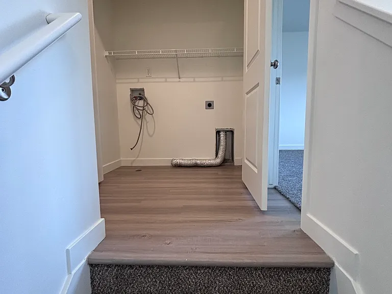 860 Place Townhomes — Photo 93