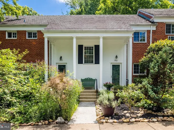 1634 Fitzgerald Ln, Alexandria, VA 22302
