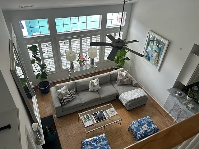 2376 Parsonage Woods Ln — Photo 8