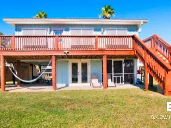 217 W 4th Ave, Gulf Shores, AL 36542
