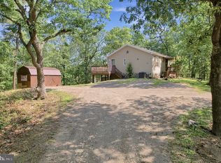 1261 W Longview Dr, Burlington, WV 26710