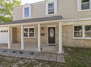 596 Old Post Rd, Virginia Beach, VA 23452