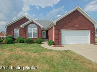 108 Bentwood Dr, Shepherdsville, KY 40165