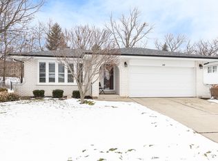 1428 Schramm Dr, Westmont, IL 60559