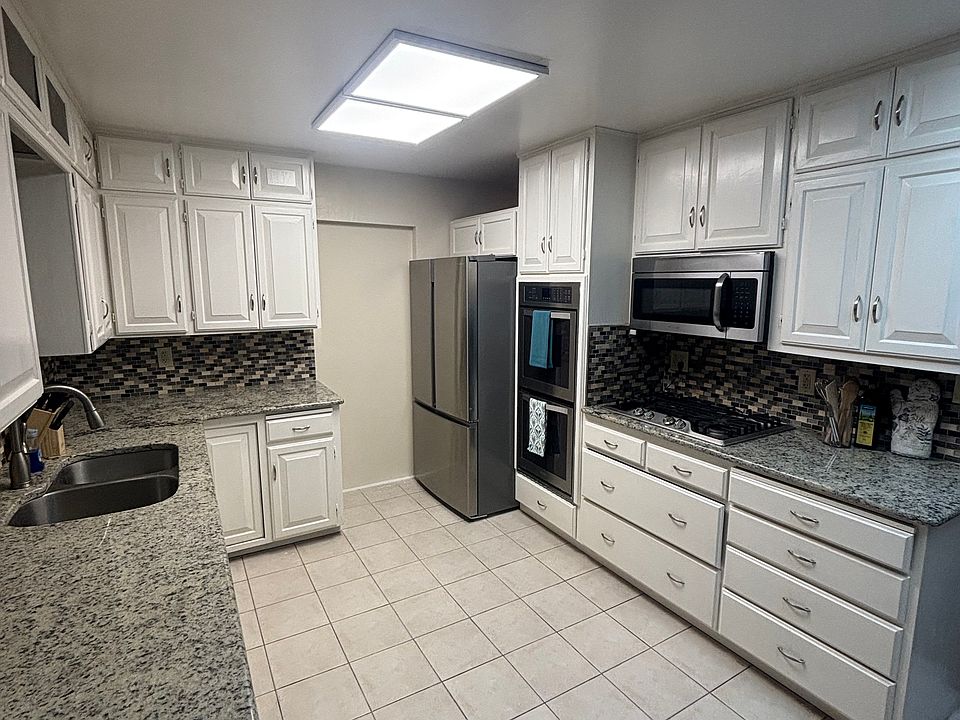 Main Level Kitchen