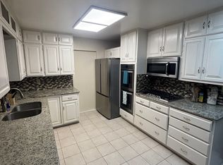 1085 Kingston St, Aurora, CO 80010