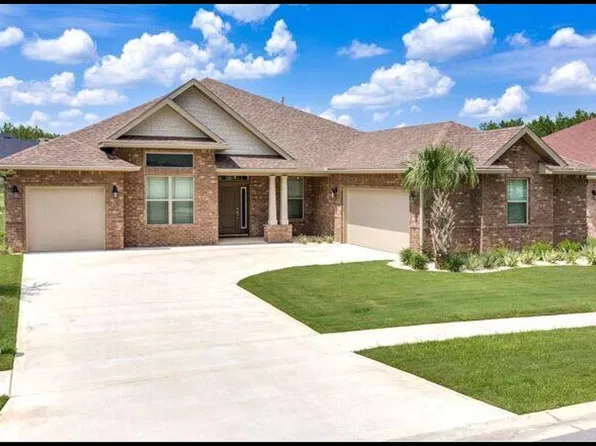 99 Brighton Cv, Freeport, FL 32439